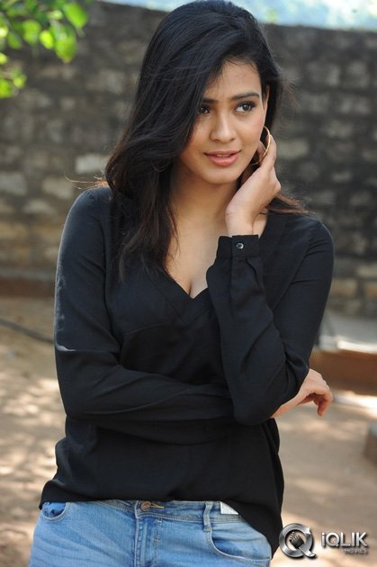 Hebha-Patel-at-Ala-Ela-Movie-Release-Press-Meet